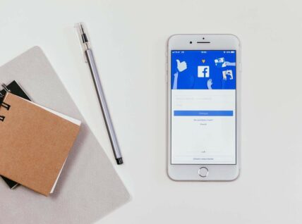 A Guide to Recruiting on Facebook